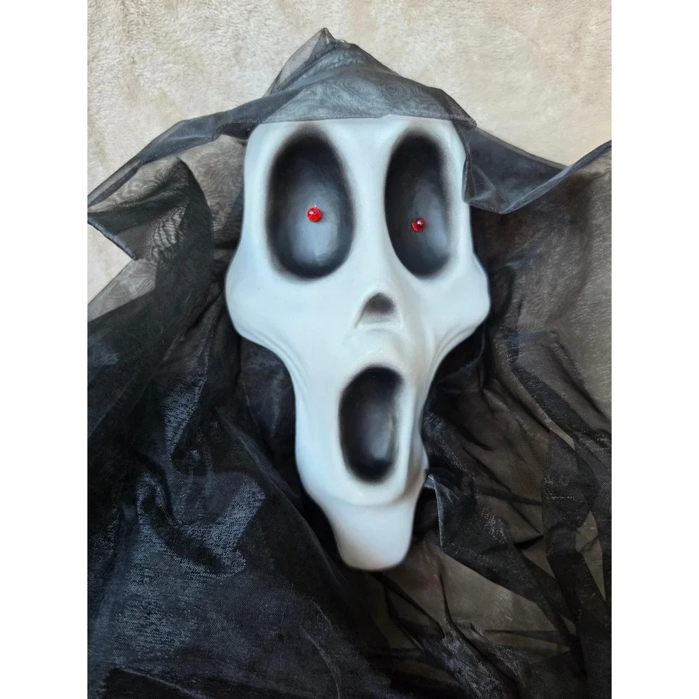 Gemmy Floating Grim Reaper Halloween Animatronic Sound Motion